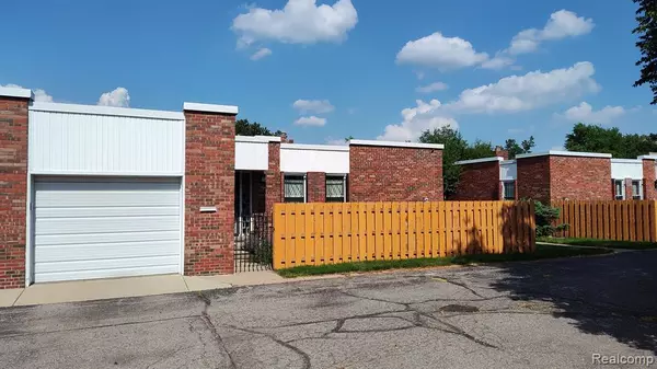 1925 Hyde Park, Detroit, MI 48207