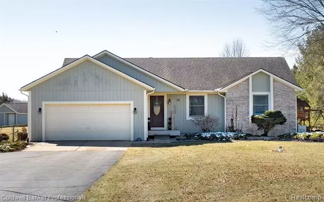 181 LONE TREE Road, Milford, MI 48380