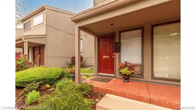 9615 HARBOUR COVE Court, Ypsilanti Twp, MI 48197
