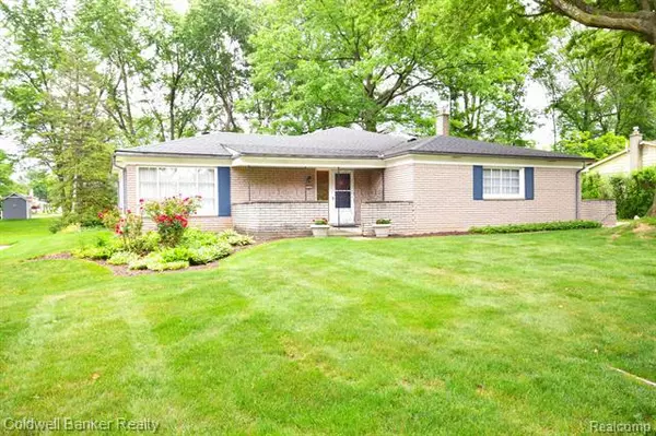 4358 BRANDYWYNE Drive, Troy, MI 48098