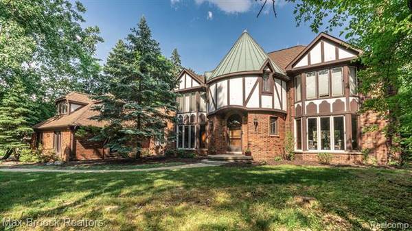 3465 BLOSSOM Lane, Bloomfield Twp, MI 48302