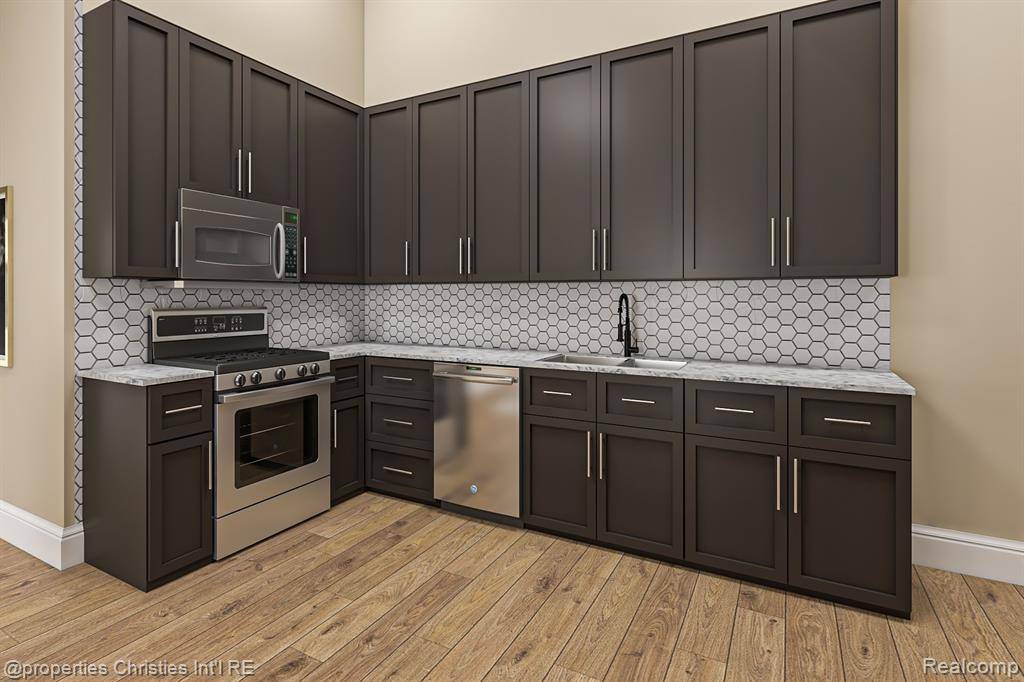 Rochester Hills, MI 48309,1111 Angara Drive D 32