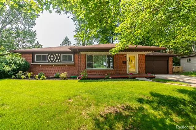 3 BRISTOL Ct, Ann Arbor, MI 48104