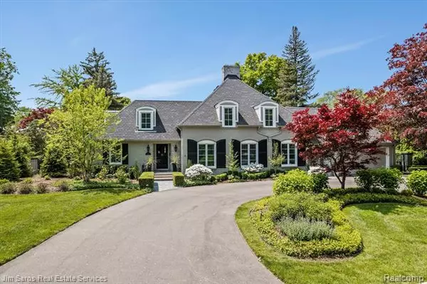 177 CLOVERLY Road,  Grosse Pointe Farms,  MI 48236