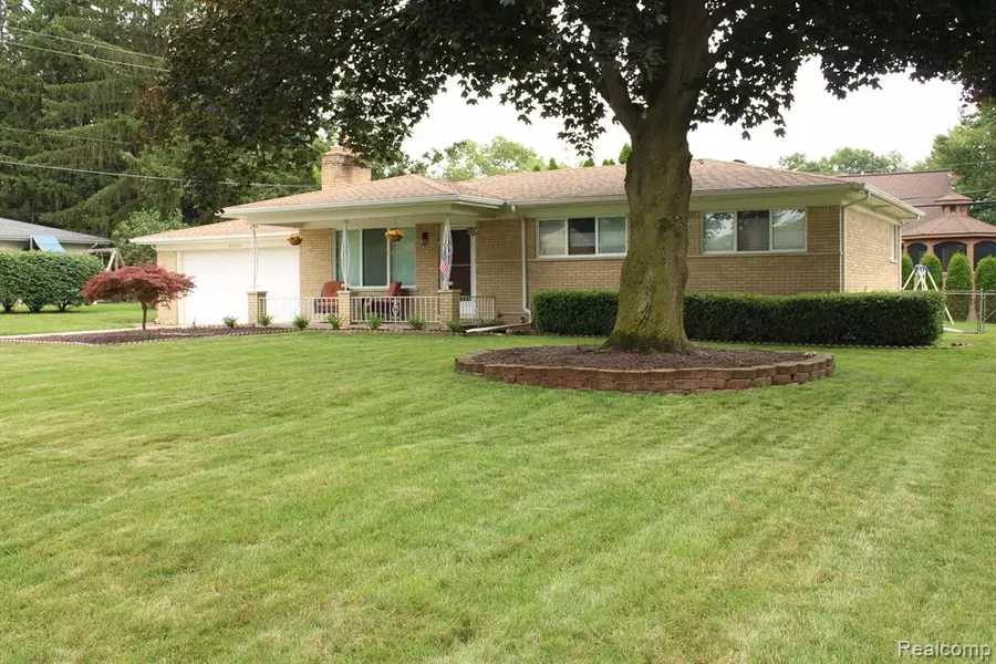 53356 DRYDEN Street, Shelby Twp, MI 48316
