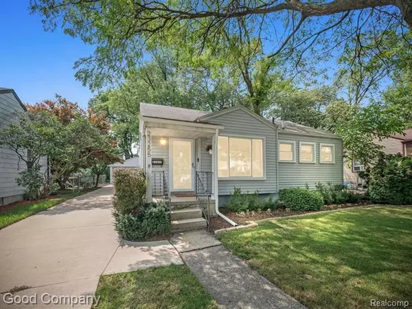 23255 ITHACA Street, Oak Park, MI 48237