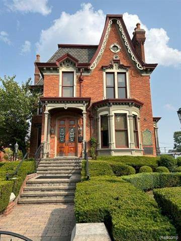 233 S MAIN Street, Plymouth, MI 48170