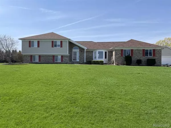 2821 PRAIRIE RIDGE Drive, Grass Lake, MI 49240