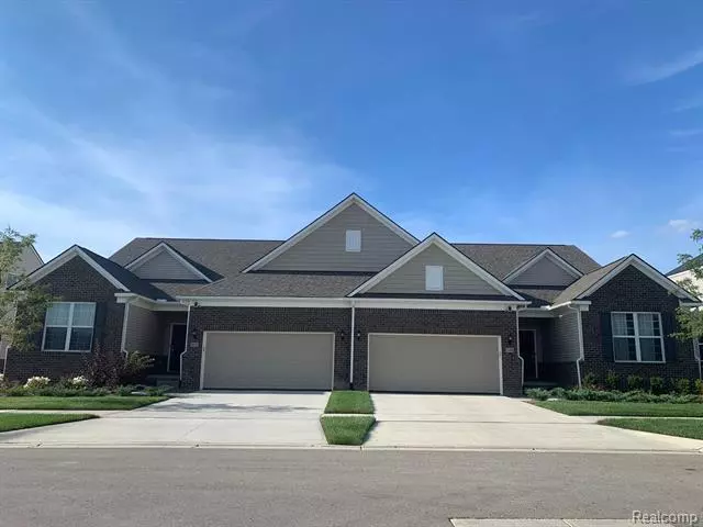 16330 Beech Tree Lane, Clinton Township, MI 48038