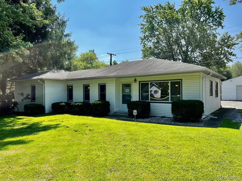 5077 GRISWOLD Road, Kimball Twp, MI 48074