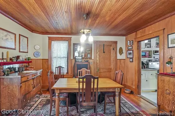 126 W HARRISON Avenue Royal Oak, MI 48067