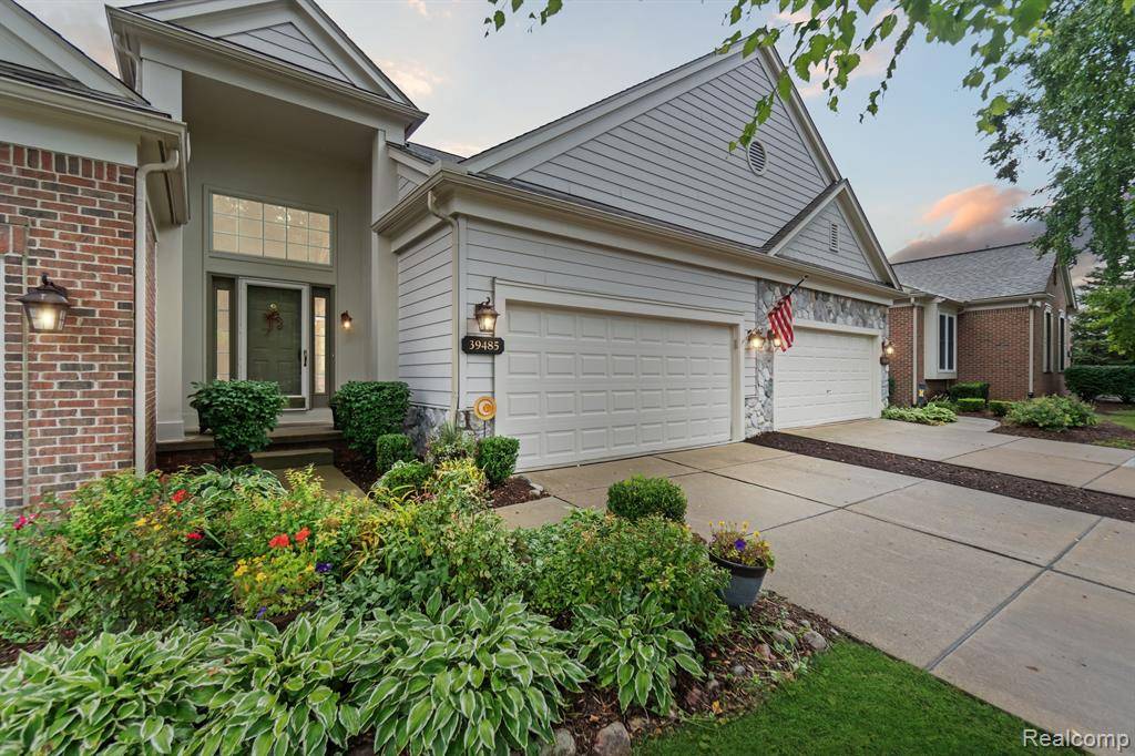 39485 EDGEWATER Drive, Northville Twp, MI 48168