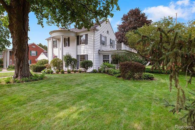 485 MARYWOOD Drive NE, Grand Rapids, MI 49505