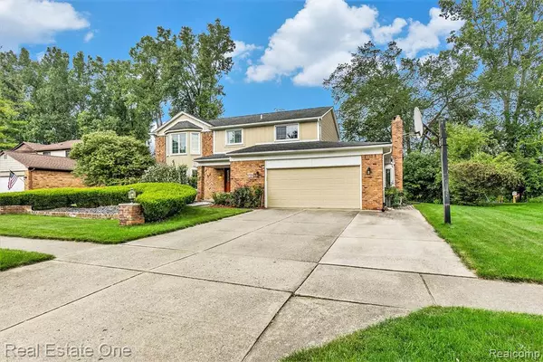 5325 ALLISON Drive, Troy, MI 48085