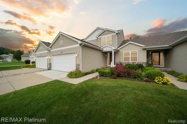 92 SEDUM, Howell, MI 48843