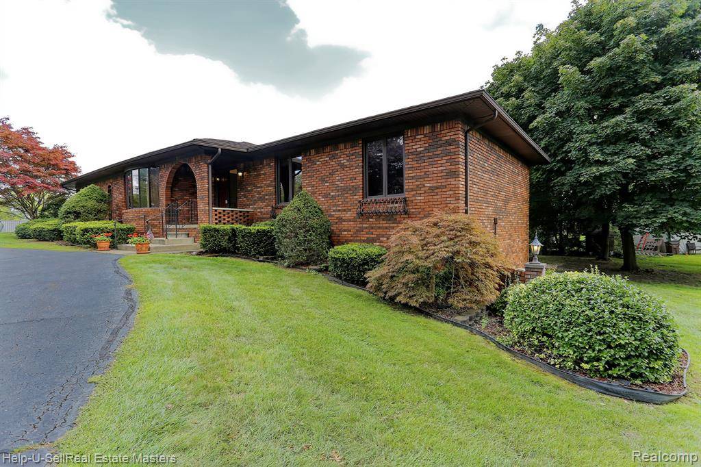 53968 LYNNHAM Lane,  Shelby Twp,  MI 48316