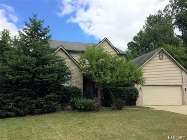 5872 THREE PONDS, West Bloomfield, MI 48324