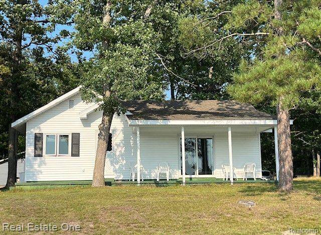 6299 MARSHALL Drive, Clement Twp, MI 48624