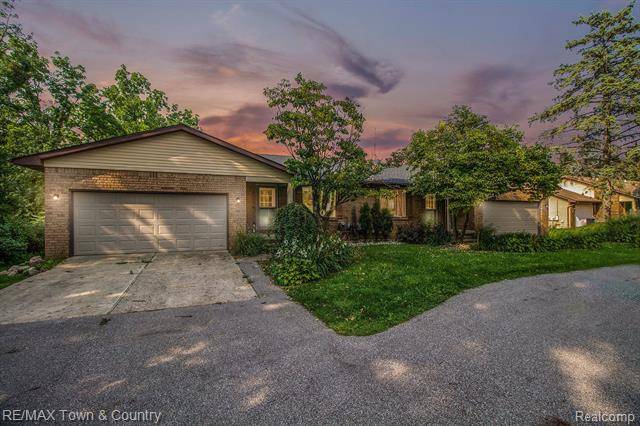 8040 POTTER Road, Flushing Twp, MI 48433