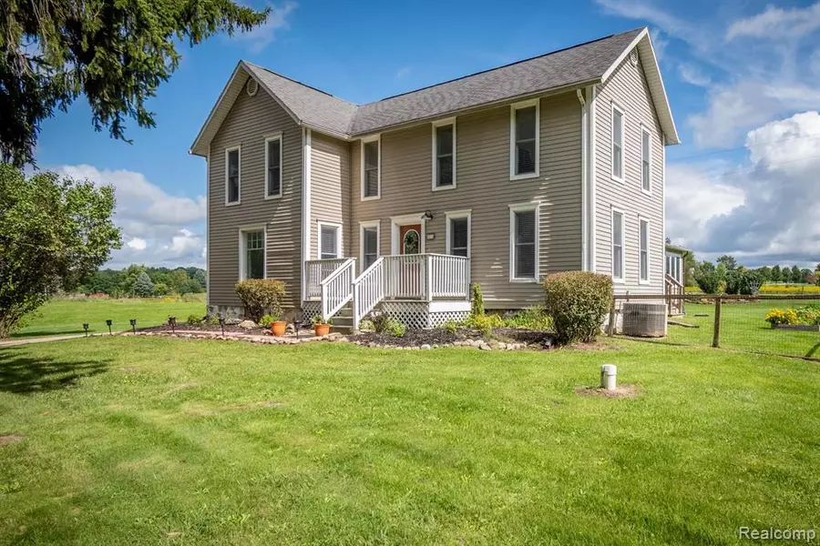 2810 EAGER Road, Oceola Twp, MI 48855