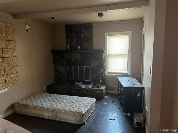 Detroit, MI 48224,5951 RADNOR Street