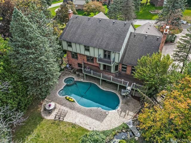 2956 RIVER TRAIL Drive,  Rochester Hills,  MI 48309