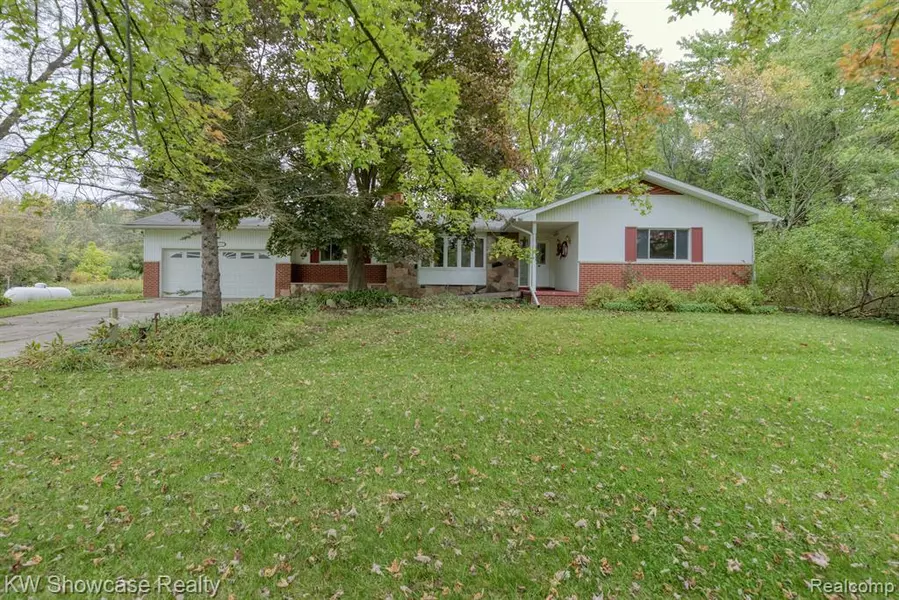 9536 SPENCER RD Road, Northfield Twp, MI 48178