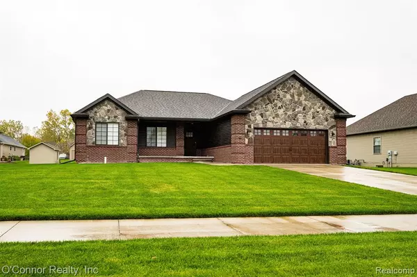 240 CAPITOL Drive,  Marysville,  MI 48040