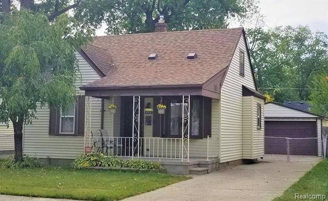 4912 WEDDELL Street, Dearborn Heights, MI 48125