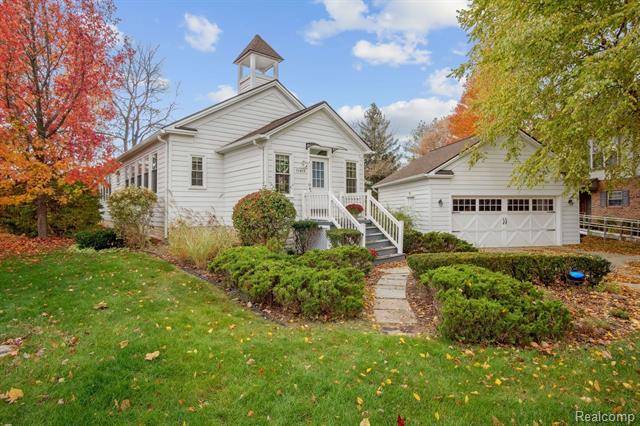 41415 COPPER CREEK Drive 17,  Canton Twp,  MI 48187