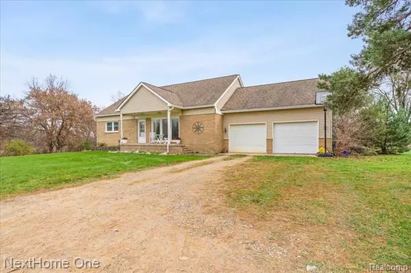 5690 GREEN Road, Oceola Twp, MI 48430