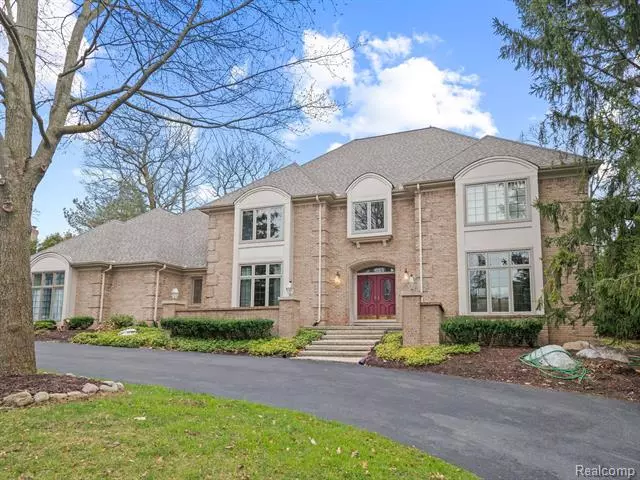 2870 MEADOWOOD Lane, Bloomfield Hills, MI 48302