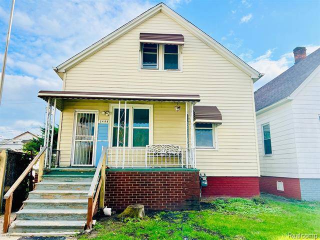 2406 CARPENTER Street, Hamtramck, MI 48212