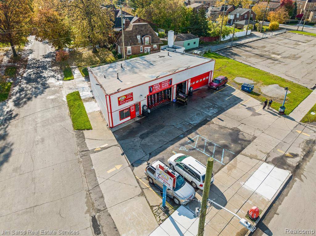 Detroit, MI 48224,16560 HARPER Avenue