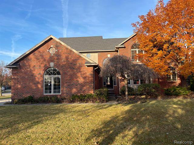 45237 RIVERWOODS Drive, Macomb Twp, MI 48044