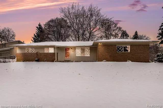 6133 Paramus, Clarkston, MI 48346