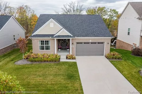 749 N MILL Street, South Lyon, MI 48178