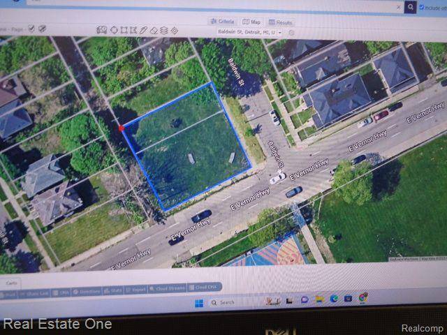 2401 BALDWIN Street, Detroit, MI 48214
