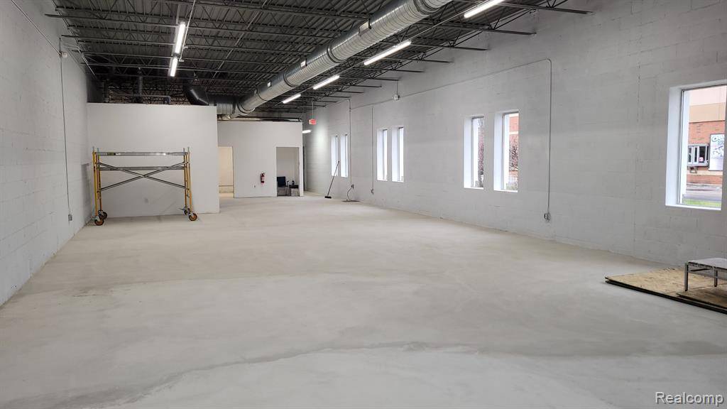 Livonia, MI 48154,16771 MIDDLEBELT Road