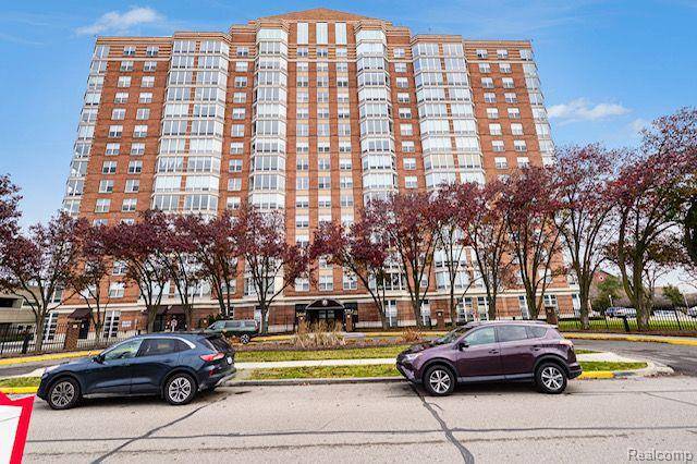 250 E HARBORTOWN Drive 908, Detroit, MI 48207