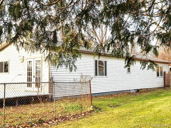 3338 LITTLE Street,  Port Huron Twp,  MI 48060