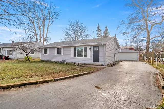 5181 PLUM CREEK Drive, Monroe Twp, MI 48161