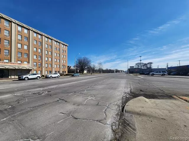 9537 GRAND RIVER Avenue, Detroit, MI 48204