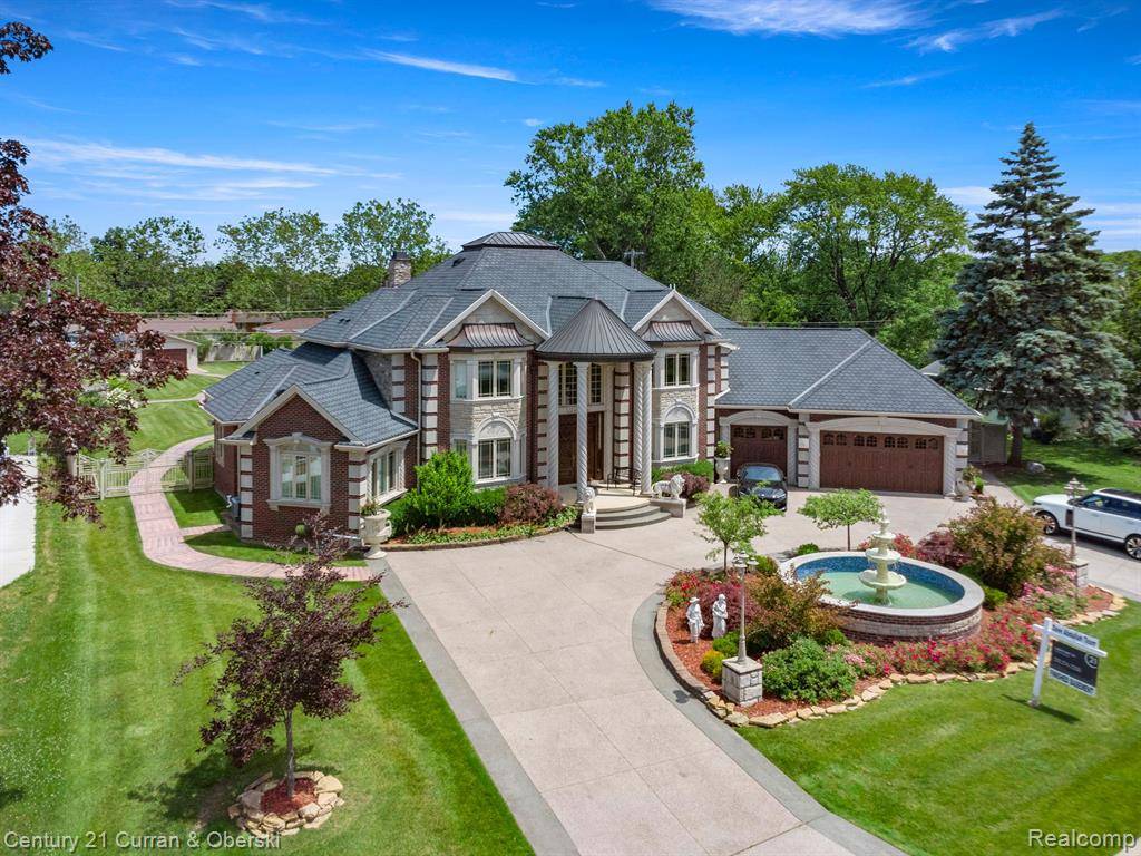 6616 FAIRWOOD Drive, Dearborn Heights, MI 48127