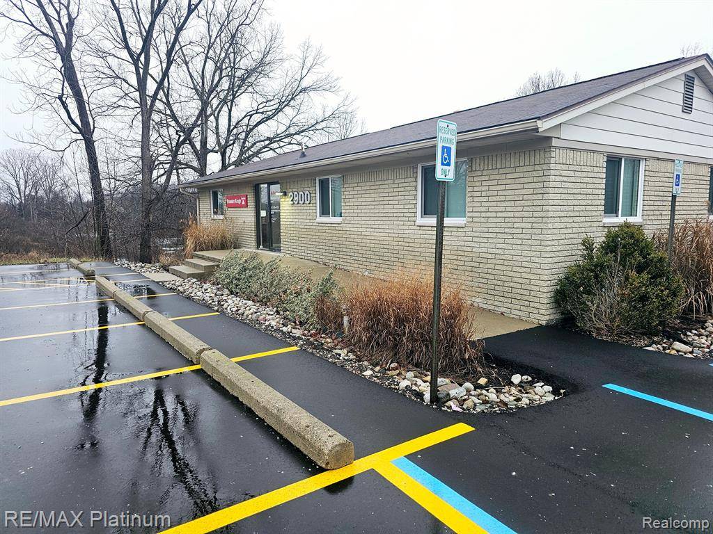 Genoa Twp, MI 48843,2900 E GRAND RIVER Avenue