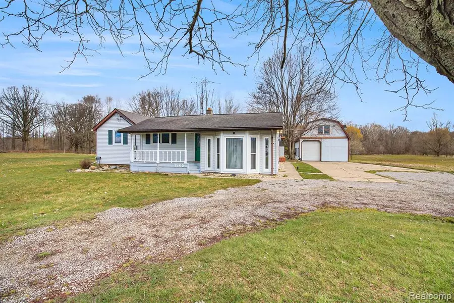 1305 E KING Street, Corunna, MI 48817