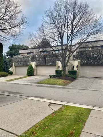 Rochester Hills, MI 48307,1236 OAKWOOD 66