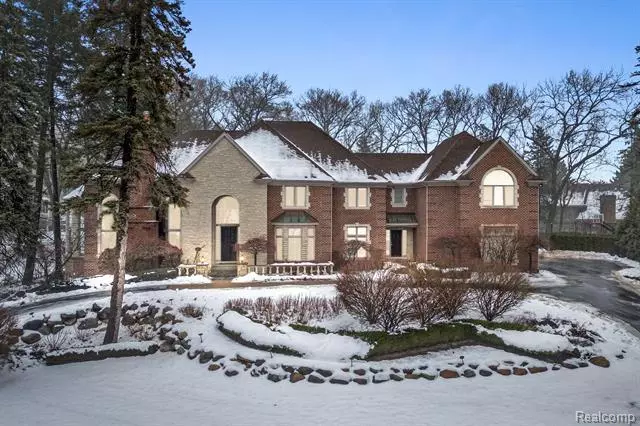 Bloomfield Hills, MI 48302,1408 SODON LAKE Drive