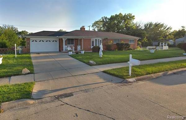 21716 SHARKEY Street,  Clinton Township,  MI 48035