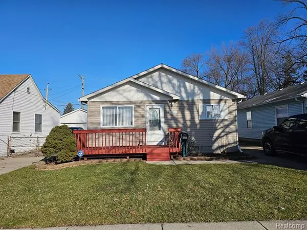 25596 STUDENT, Redford, MI 48239